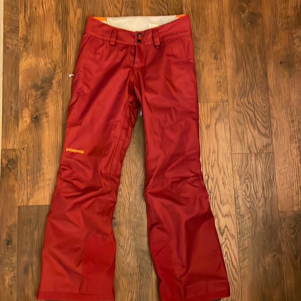 Women’s Patagonia ski pants